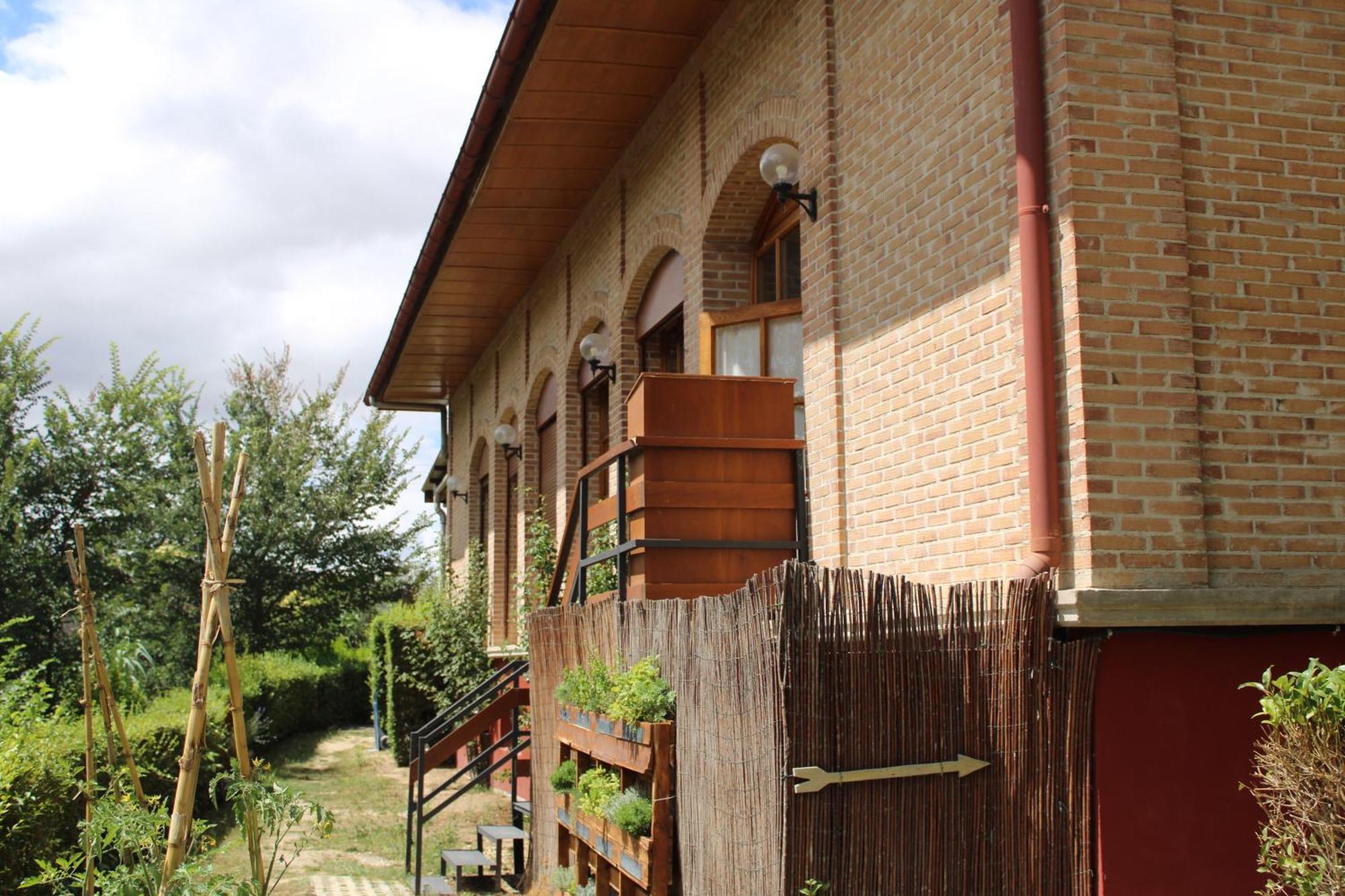 Hotel Jakue Puente la Reina Exteriör bild