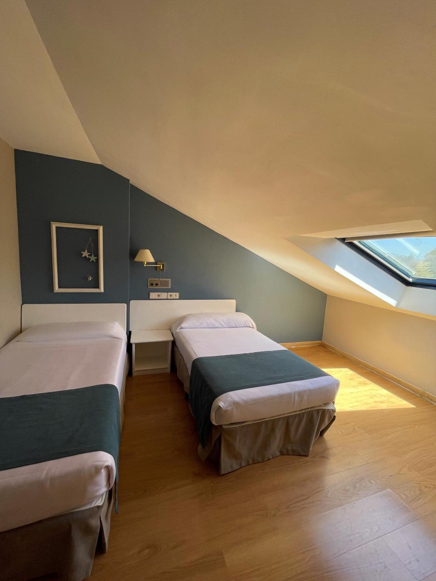 Hotel Jakue Puente la Reina Exteriör bild